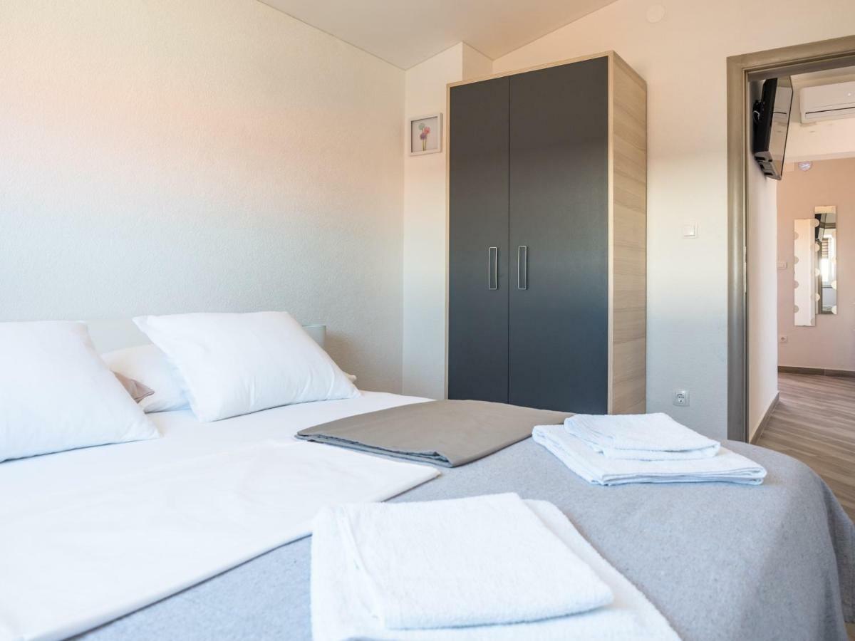 Apartment ˝Soleil˝ Vir Extérieur photo