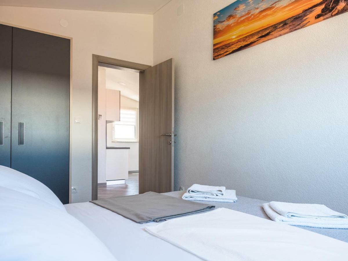 Apartment ˝Soleil˝ Vir Extérieur photo